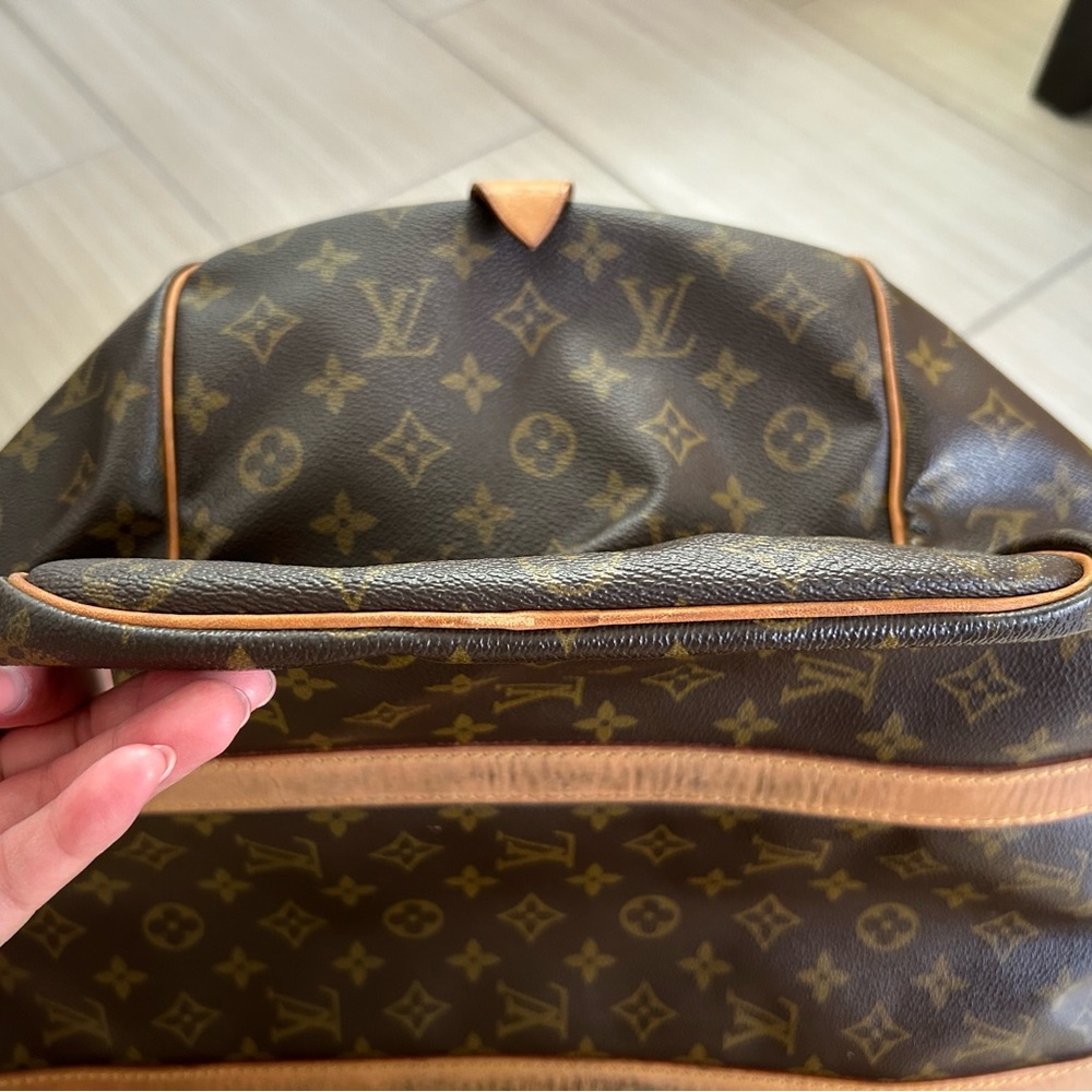 Authentic Louis Vuitton Vintage duffle bag 45 - Picture 8 of 14